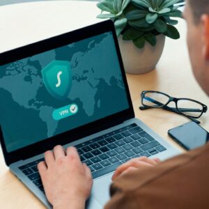 Cyberbezpieczny Pracownik - praktyczne przygotowanie uczestników do rozpoznawania i reagowania na zagrożenia IT